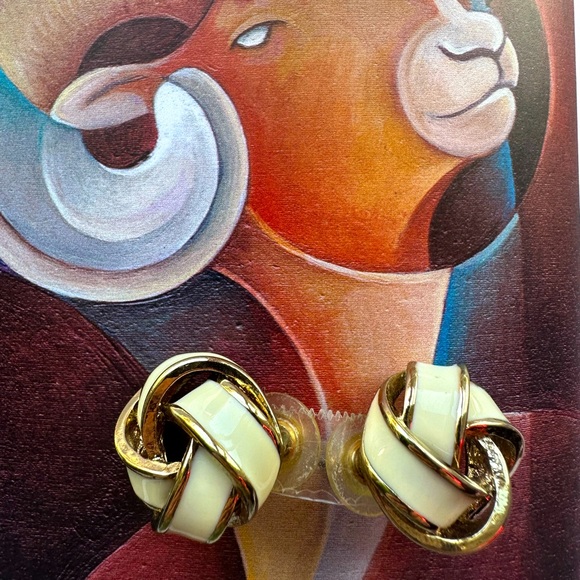 Aries-Inspired Earring Set - Picture 3 of 6